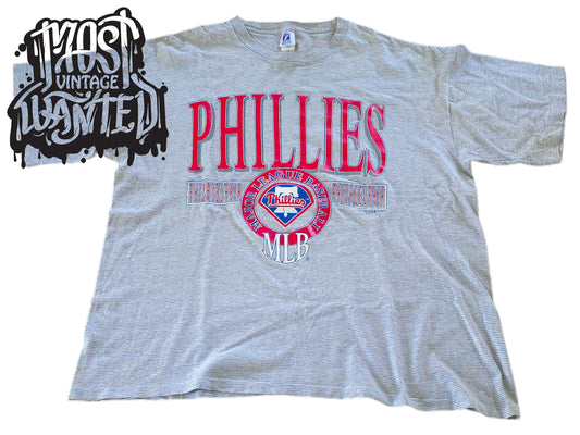 Vintage 1990s Philadelphia Phillies Graphic Shirt